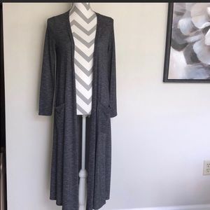 LuLaRoe Sarah Sweater/long cardigan(A69)